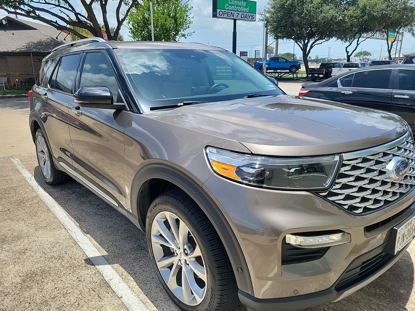 2021 Ford Explorer Platinum