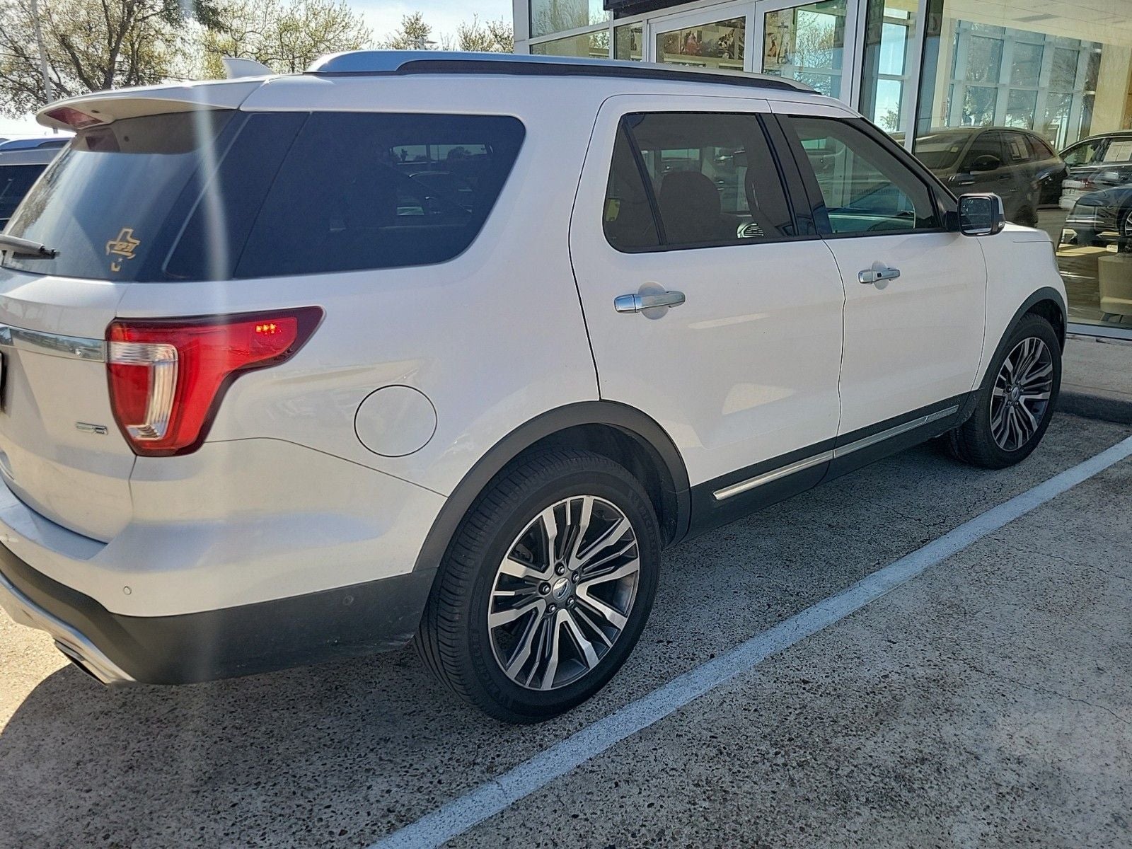 2017 Ford Explorer Platinum