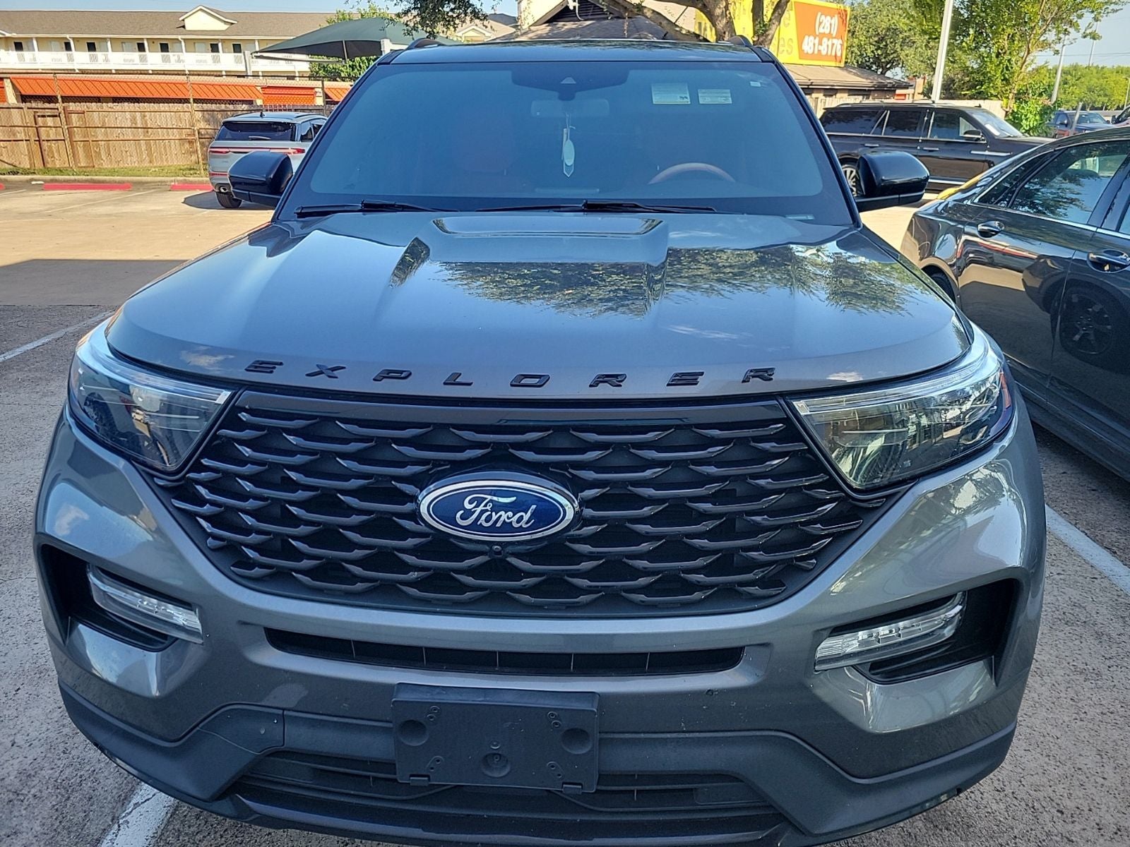 2024 Ford Explorer ST-Line