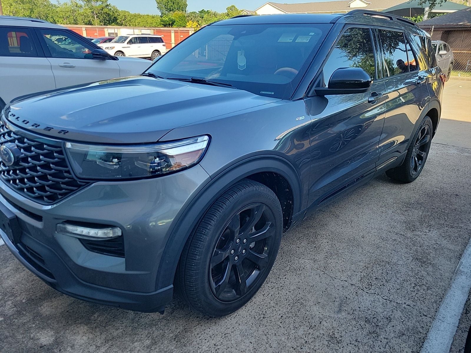 2024 Ford Explorer ST-Line