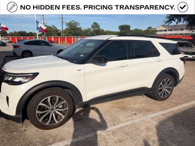 2025 Ford Explorer ST-Line