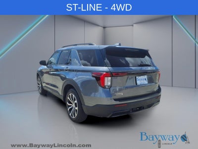 2025 Ford Explorer ST-Line