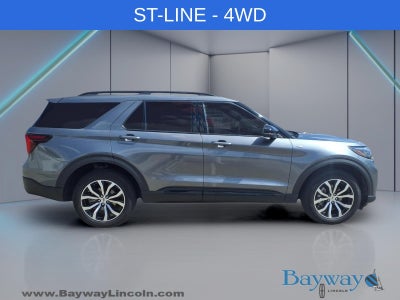 2025 Ford Explorer ST-Line