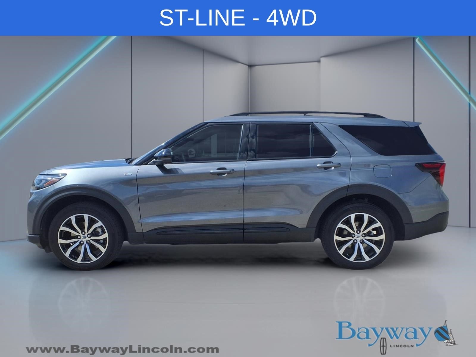 2025 Ford Explorer ST-Line