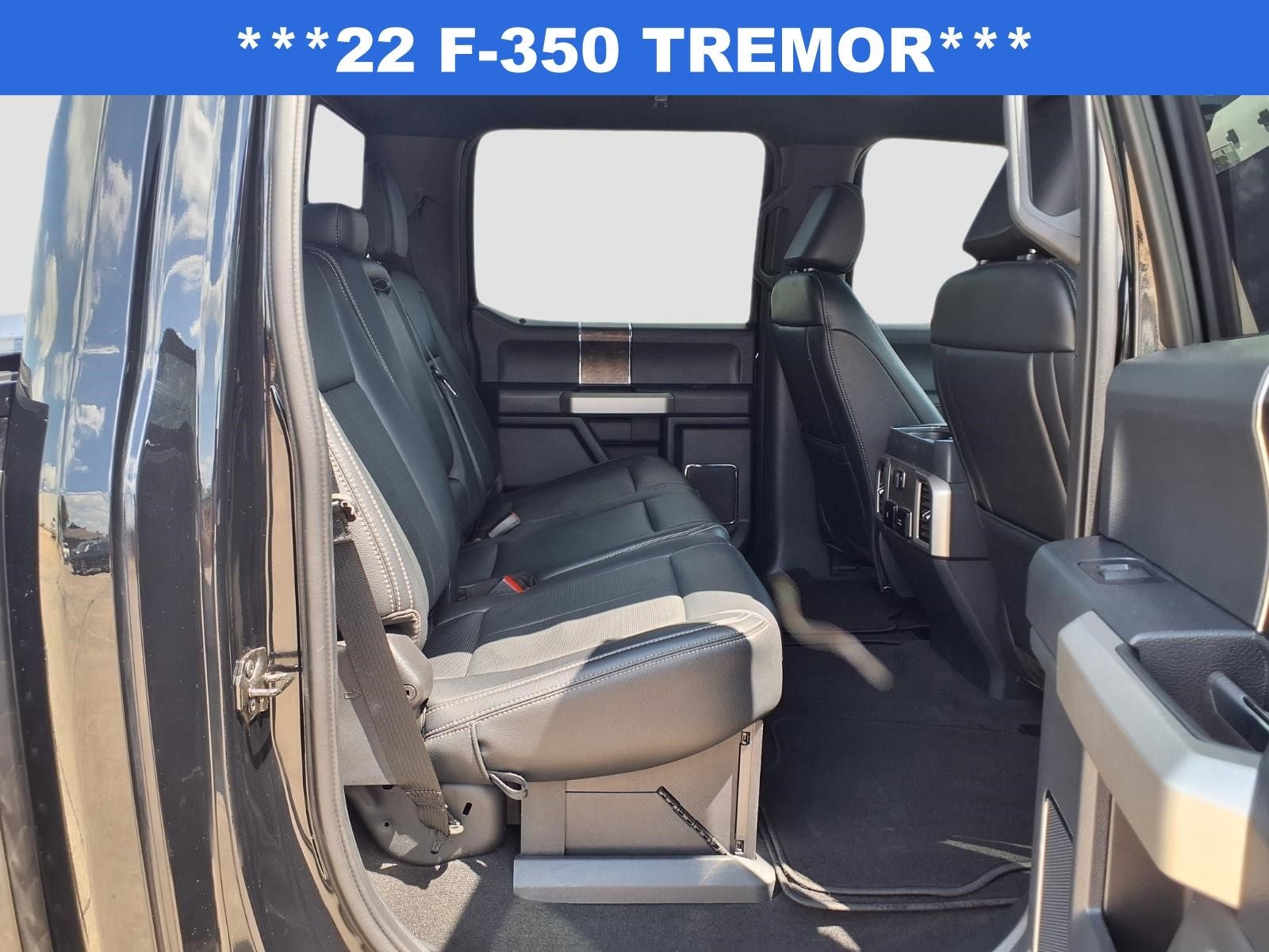 2022 Ford F-350SD Lariat