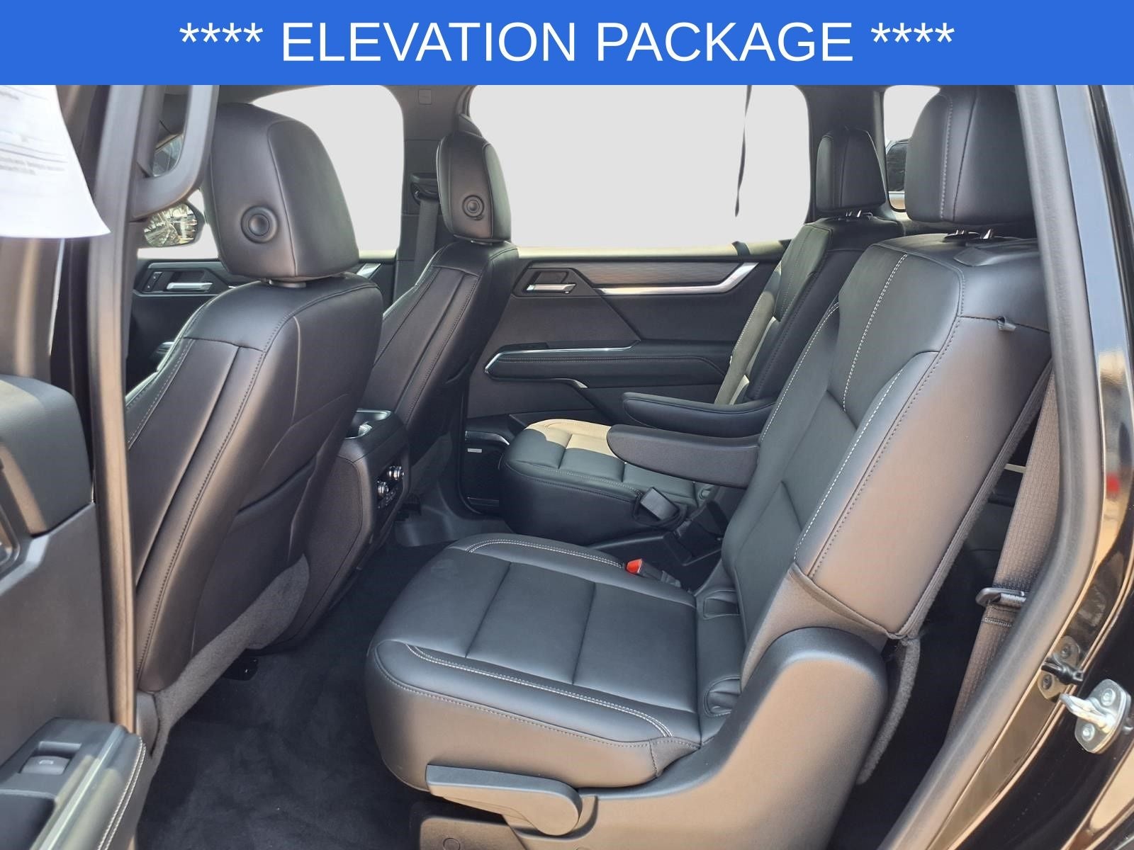 2024 GMC Acadia Elevation