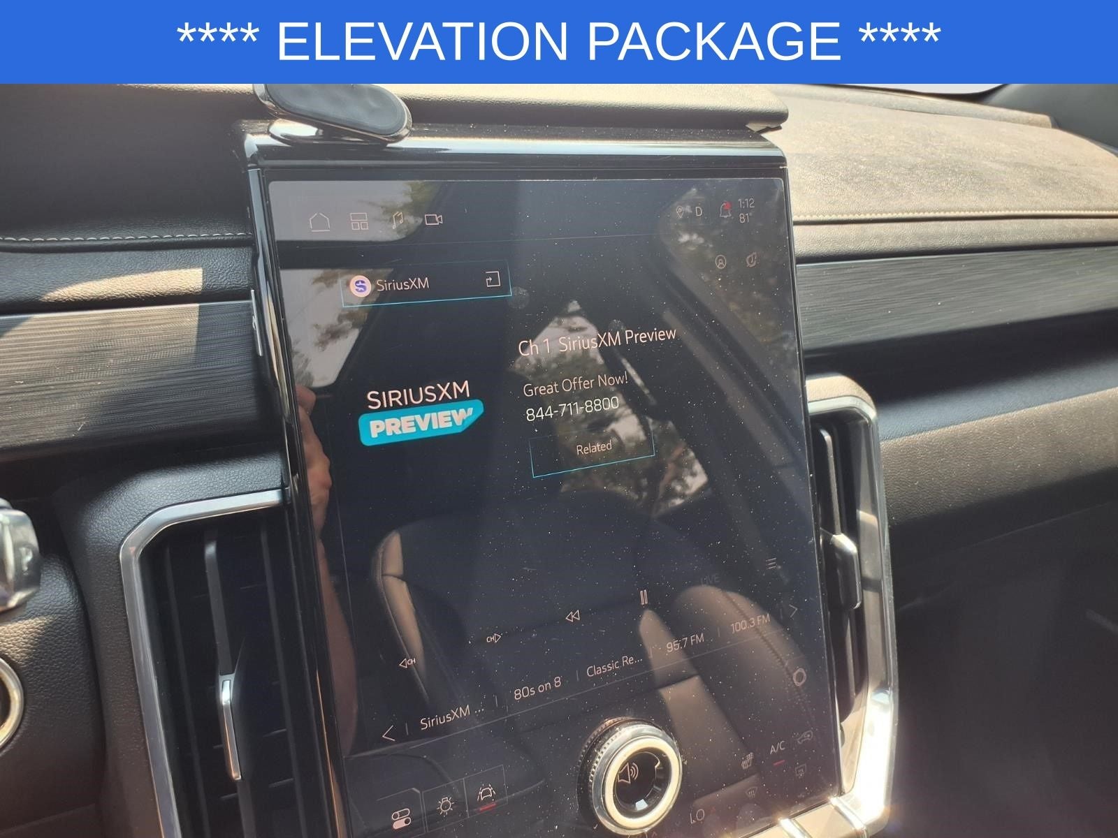 2024 GMC Acadia Elevation