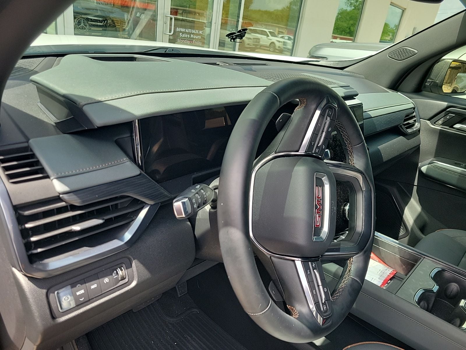 2025 GMC Acadia AT4