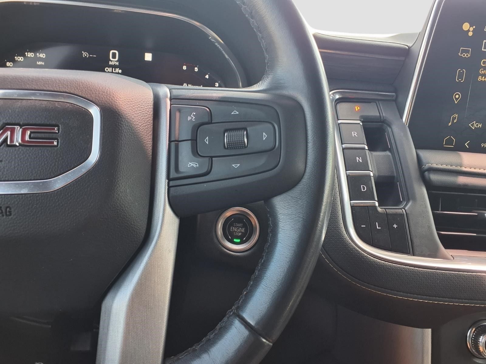 2023 GMC Yukon XL SLT