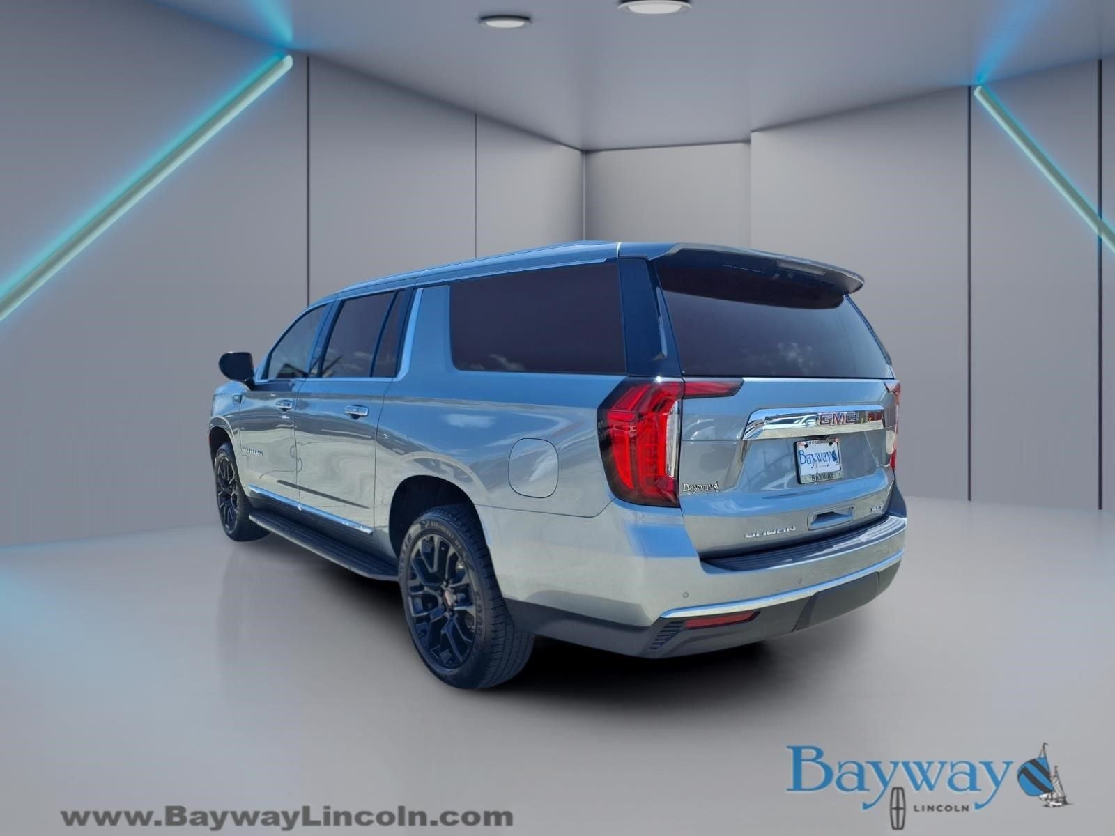 2023 GMC Yukon XL SLT
