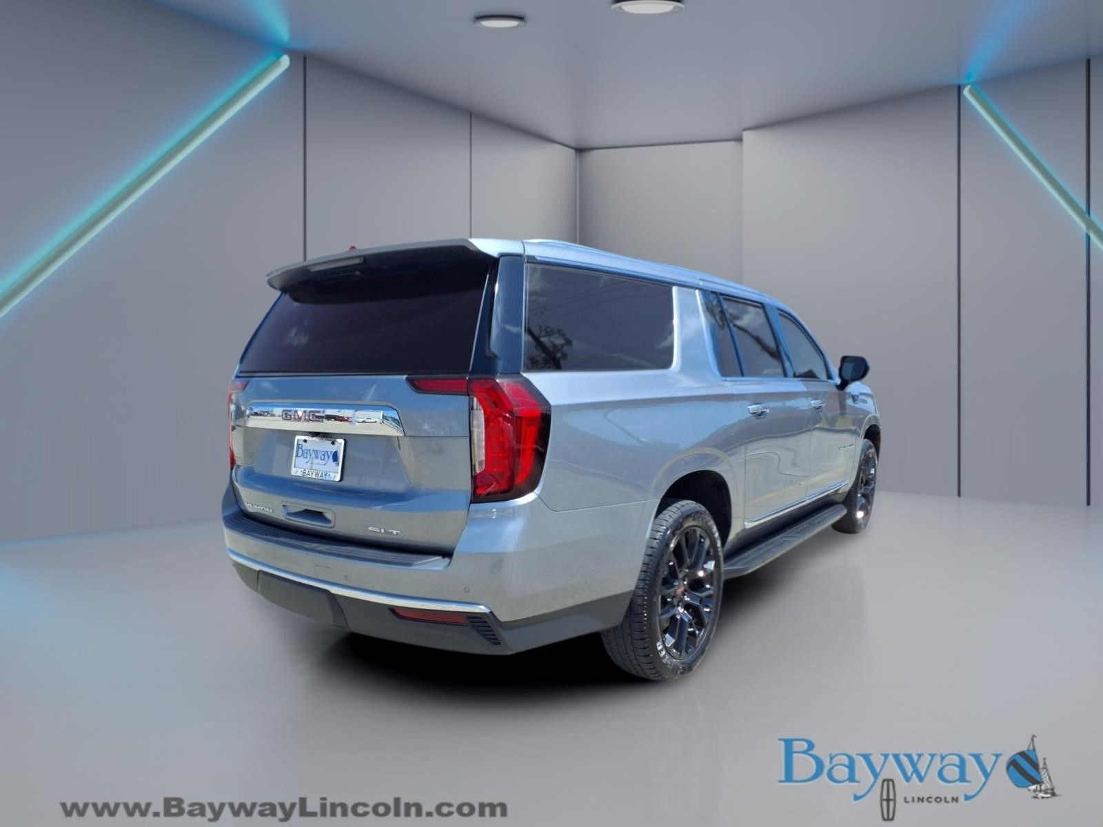 2023 GMC Yukon XL SLT