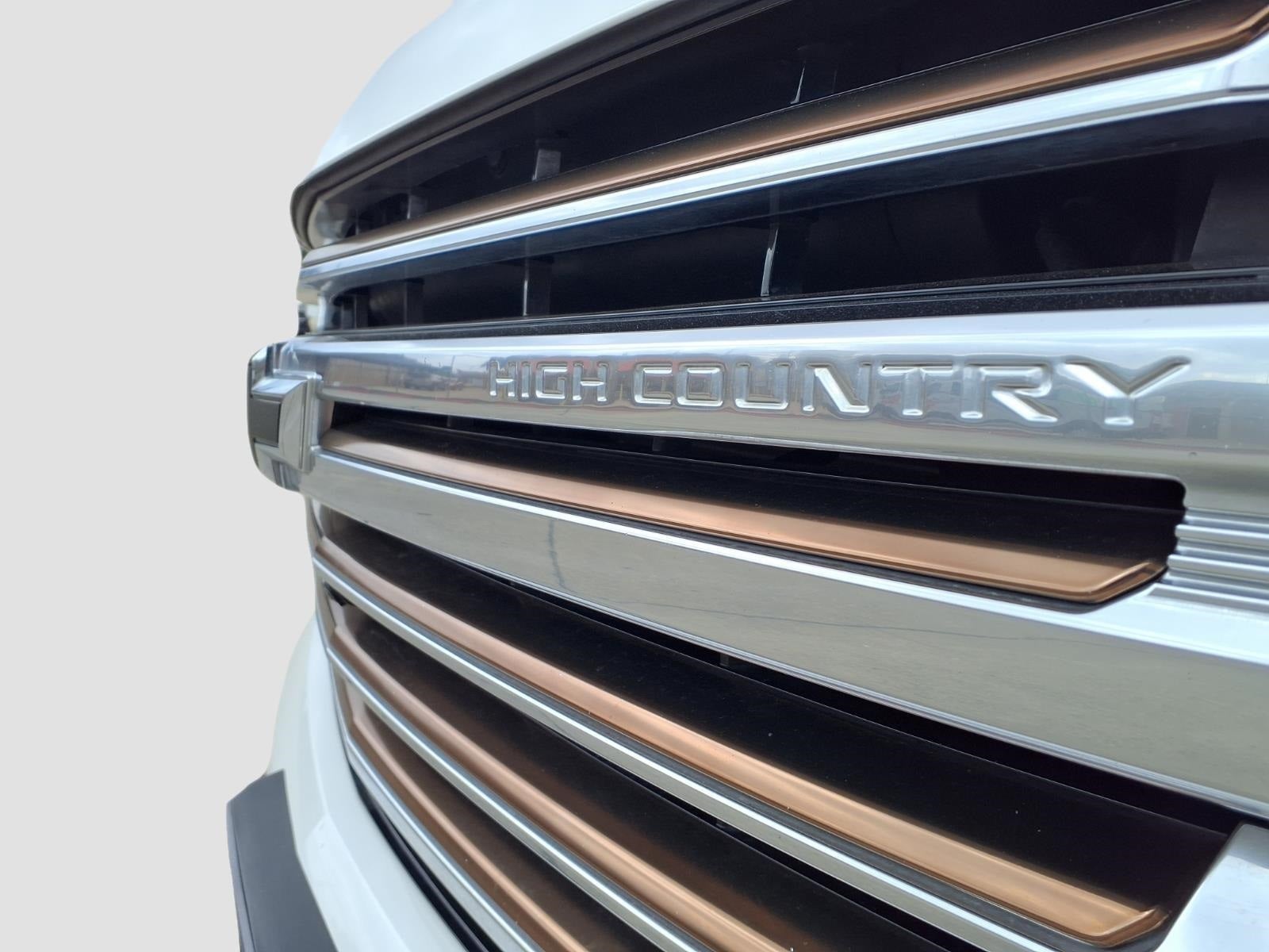 2022 Chevrolet Suburban High Country