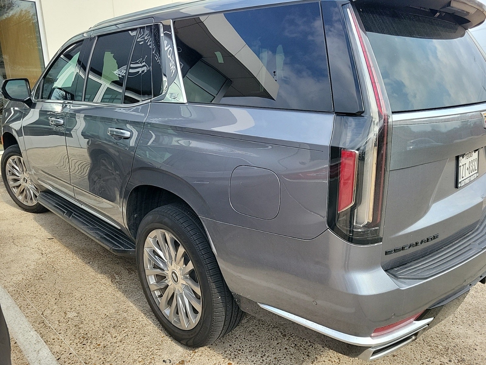 2021 Cadillac Escalade Premium Luxury