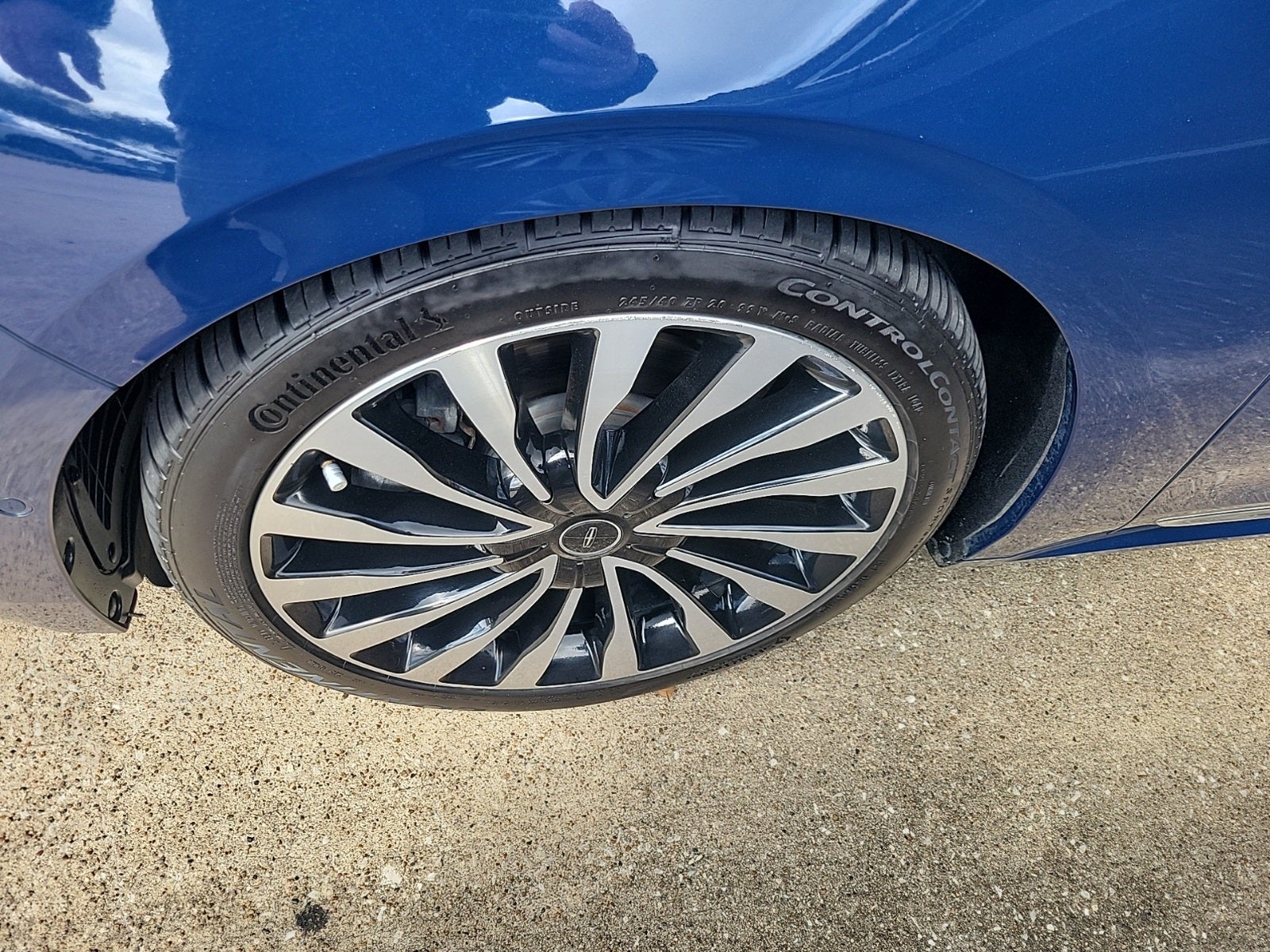 2018 Lincoln Continental Black Label