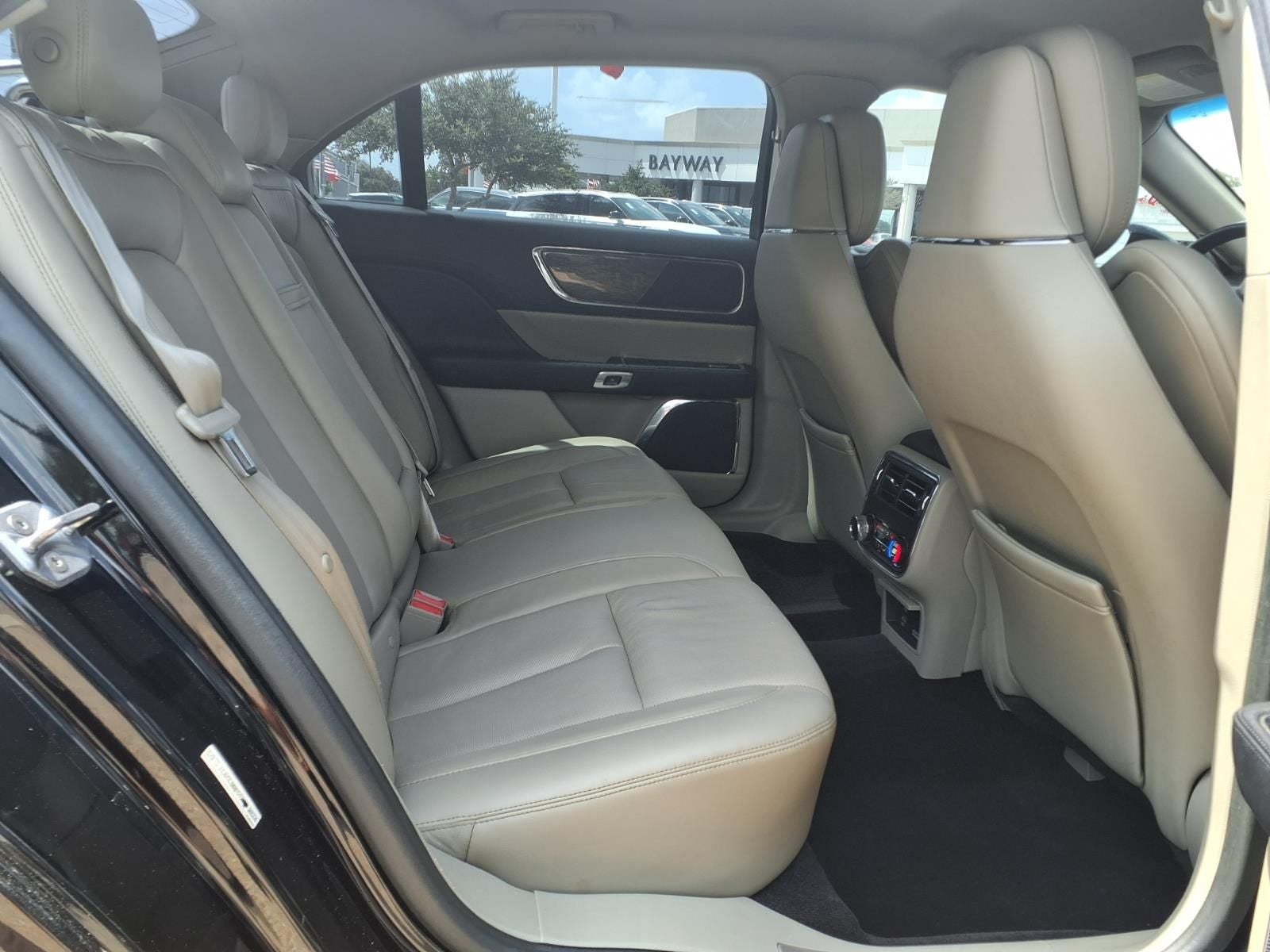 2017 Lincoln Continental Reserve
