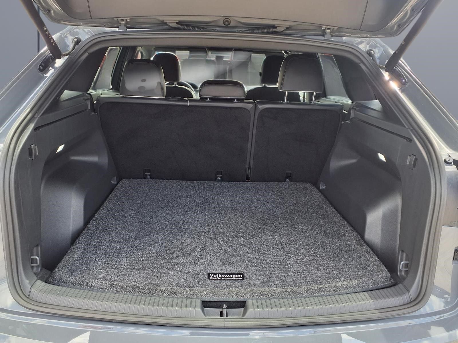 2024 Volkswagen Atlas Cross Sport 2.0T SEL Premium R-Line
