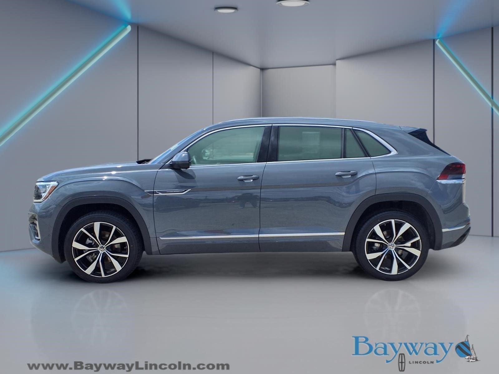 2024 Volkswagen Atlas Cross Sport 2.0T SEL Premium R-Line