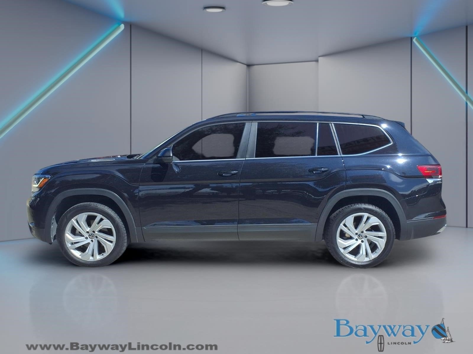 2022 Volkswagen Atlas 3.6L V6 SE w/Technology