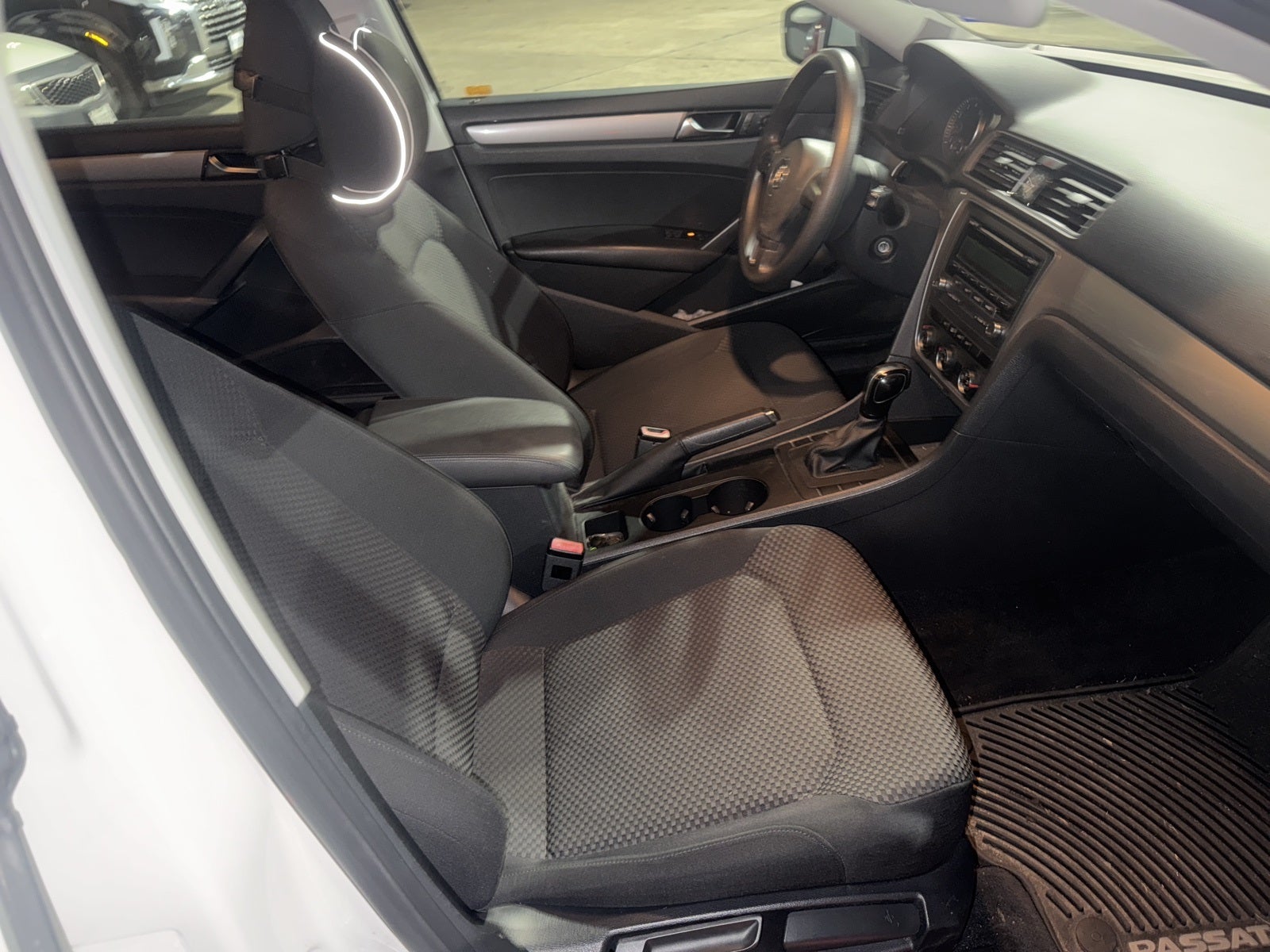 2014 Volkswagen Passat 1.8T S