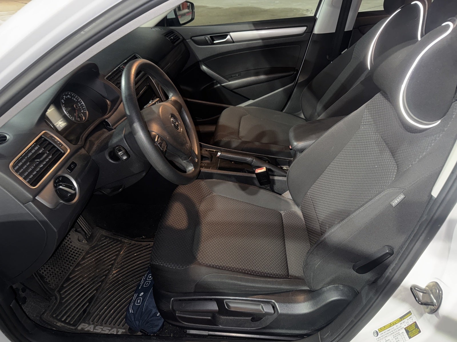 2014 Volkswagen Passat 1.8T S