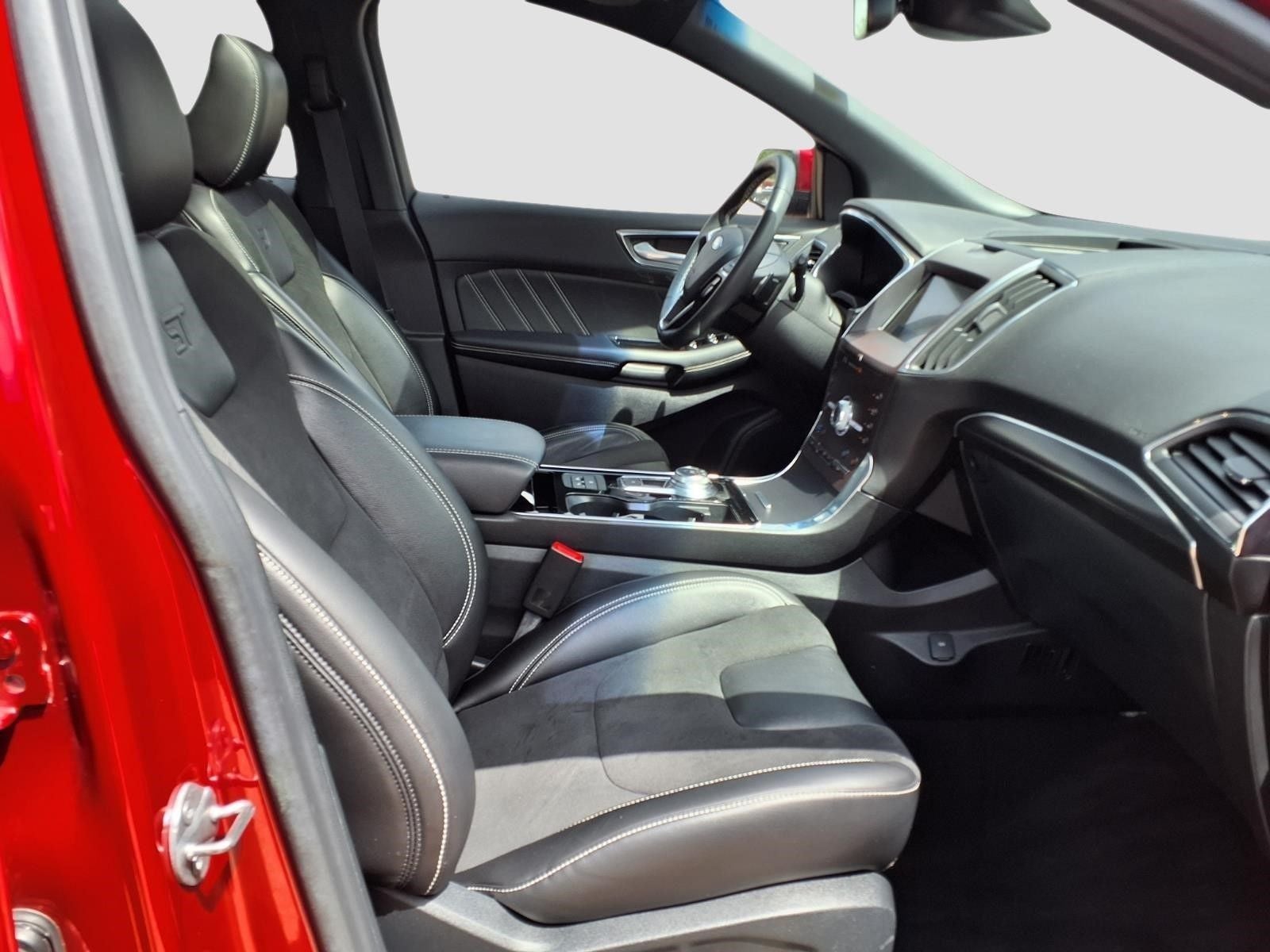 2020 Ford Edge ST