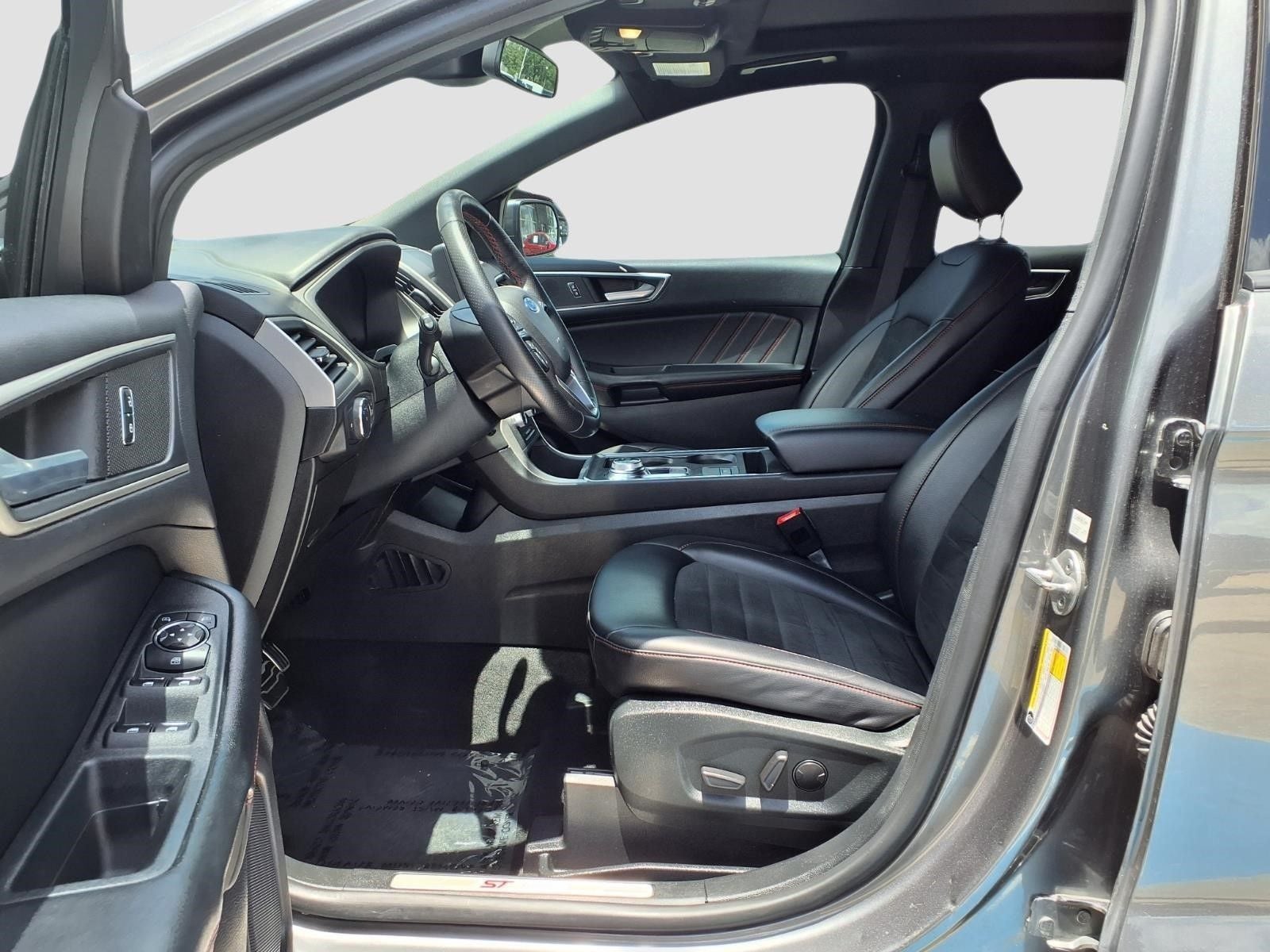 2022 Ford Edge ST Line