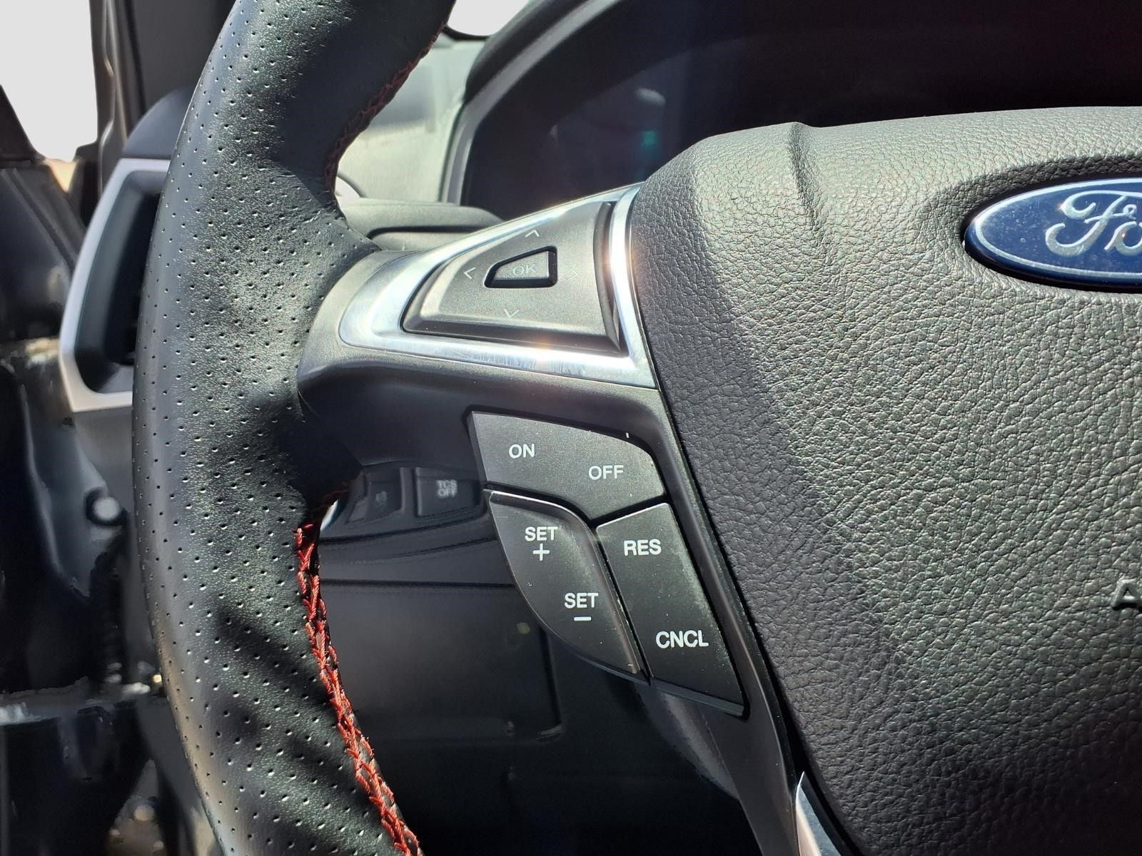 2022 Ford Edge ST Line