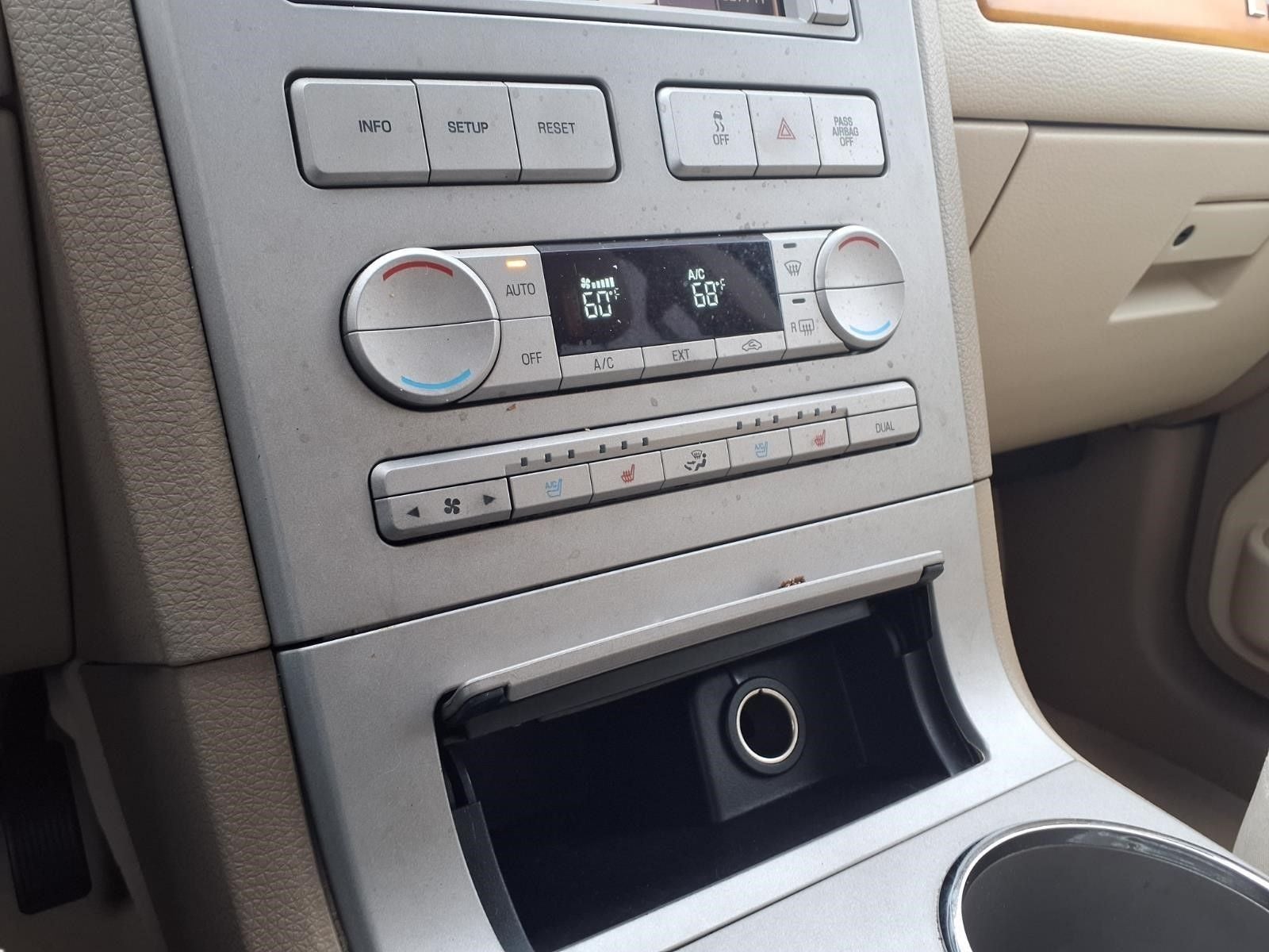 2007 Lincoln MKX Base