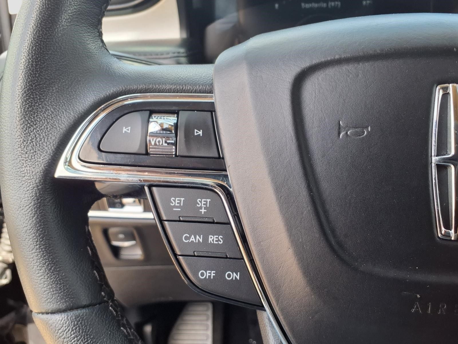 2022 Lincoln Nautilus Standard