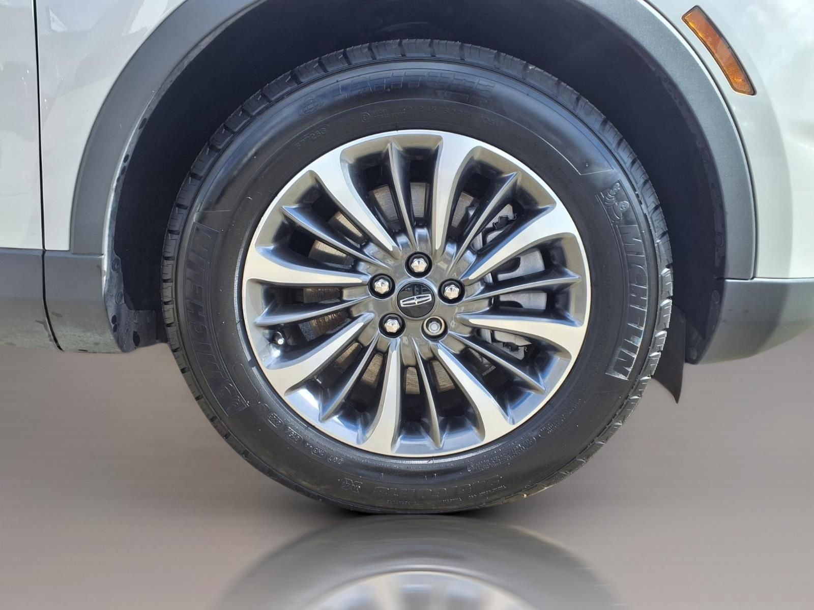 2023 Lincoln Nautilus Standard