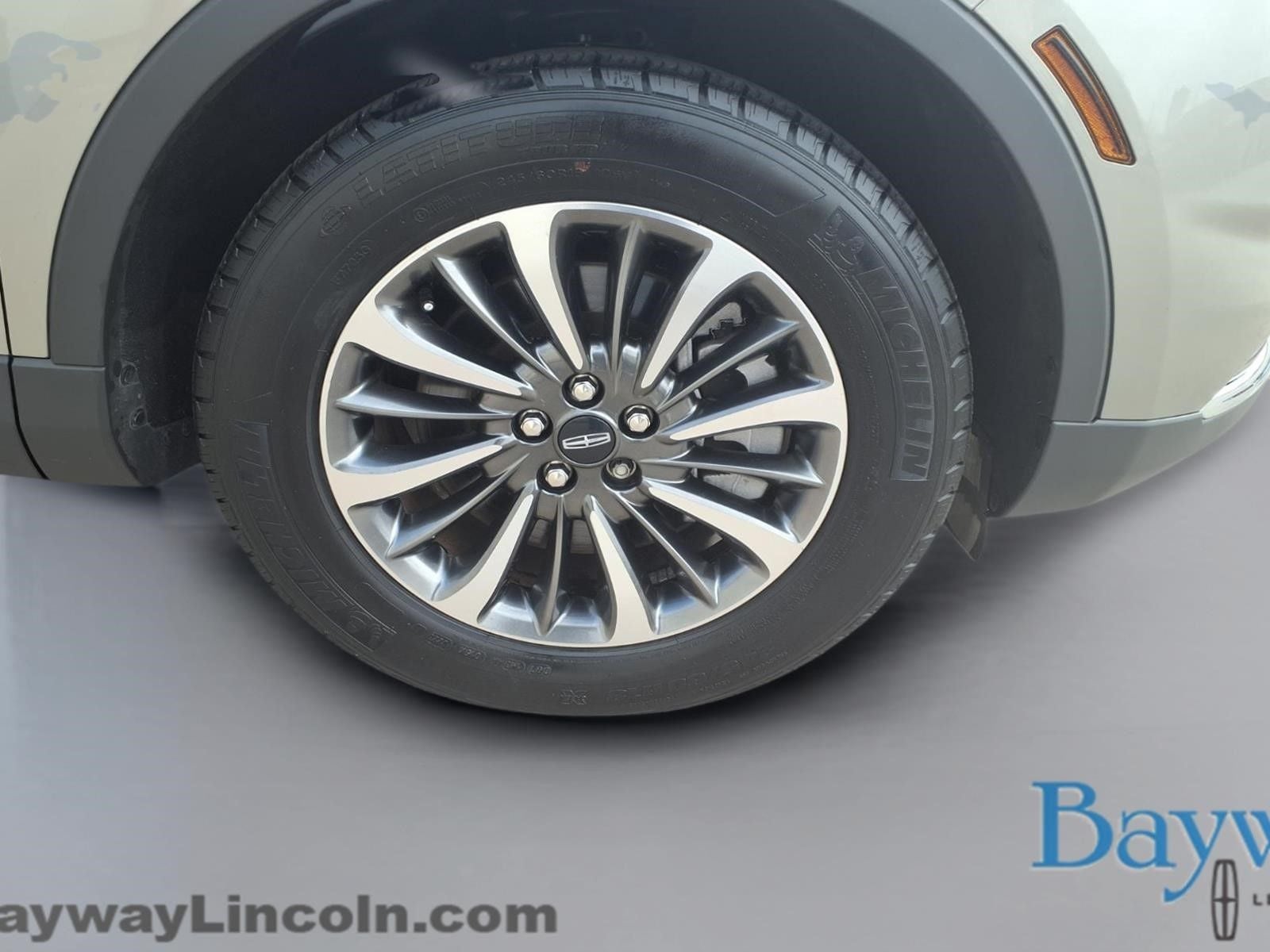 2023 Lincoln Nautilus Standard