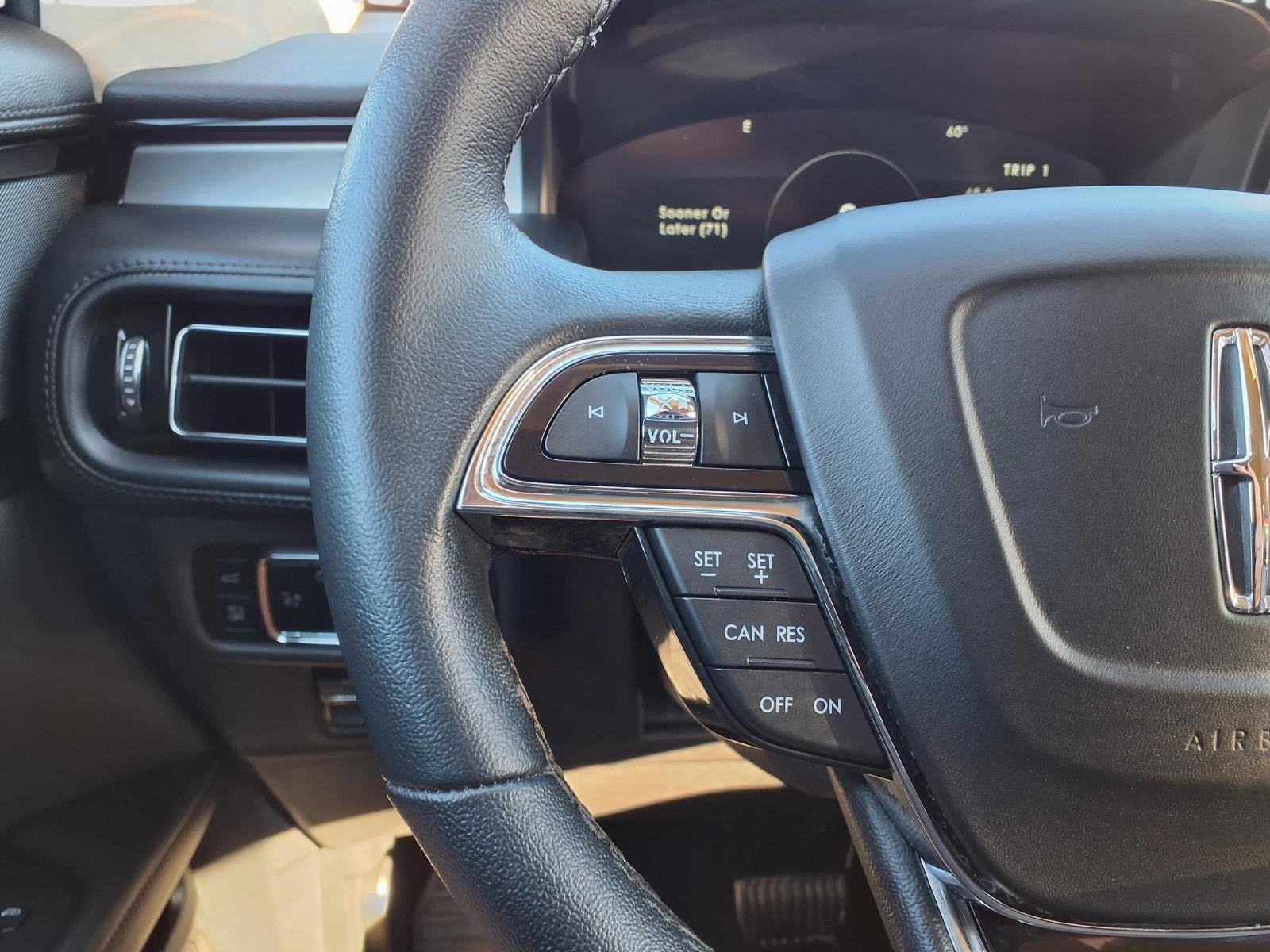 2023 Lincoln Nautilus Standard