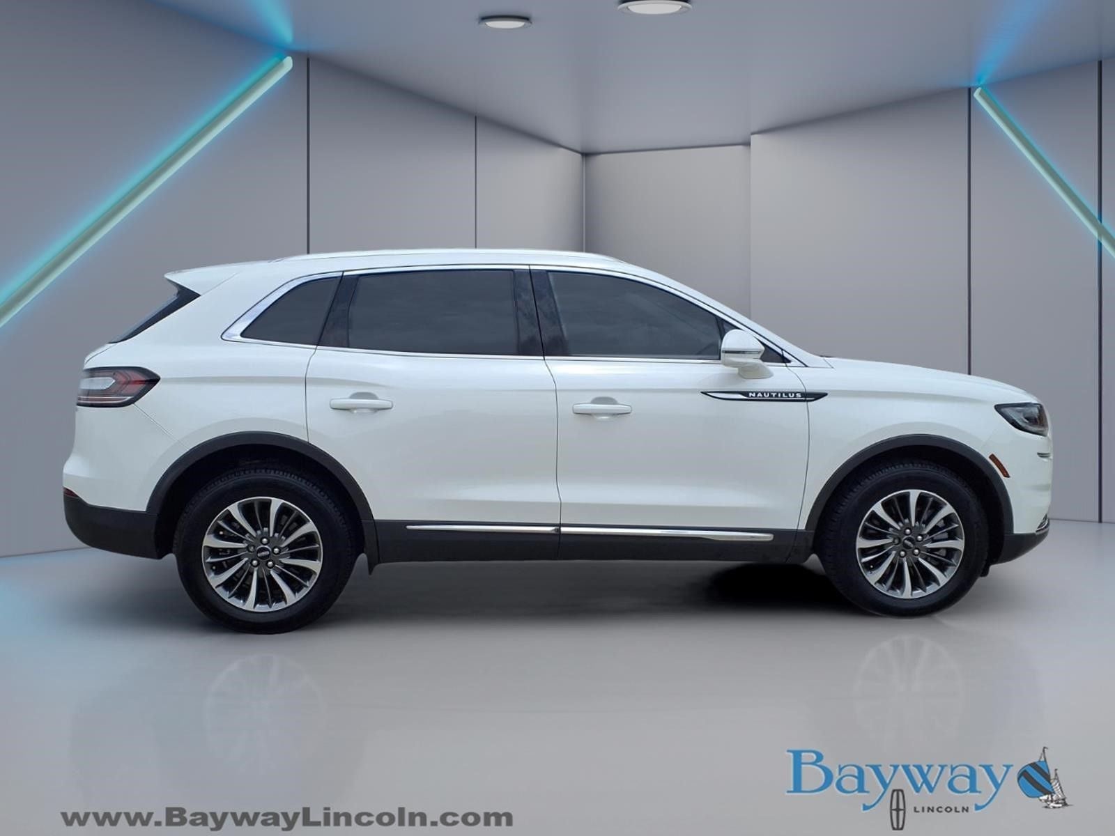 2023 Lincoln Nautilus Standard