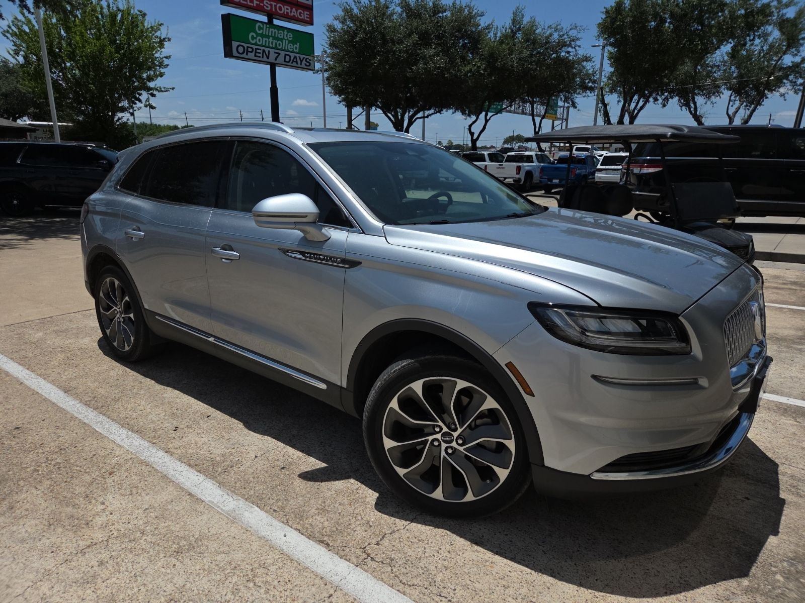2023 Lincoln Nautilus Reserve