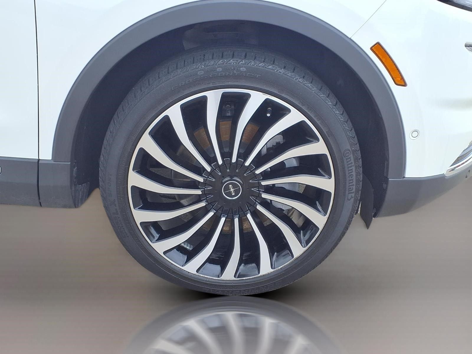 2023 Lincoln Nautilus Black Label