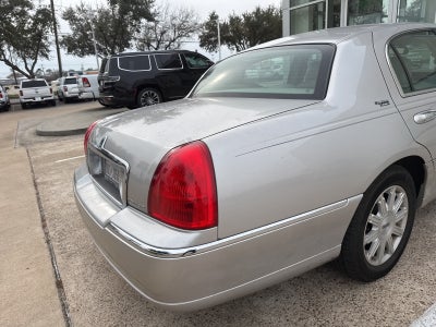 2009 Lincoln Town Car Signature Limited