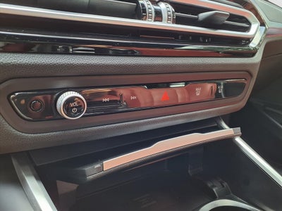 2024 BMW 3 Series 330i