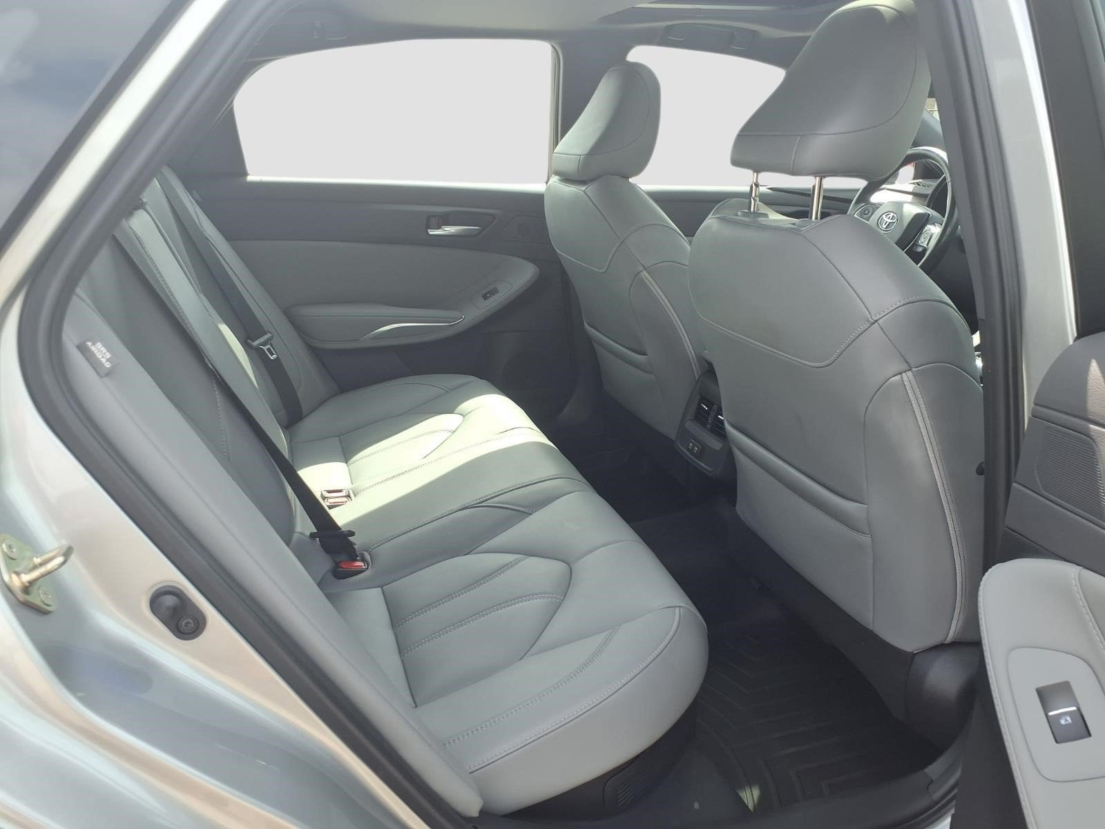 2020 Toyota Avalon Hybrid XLE Plus