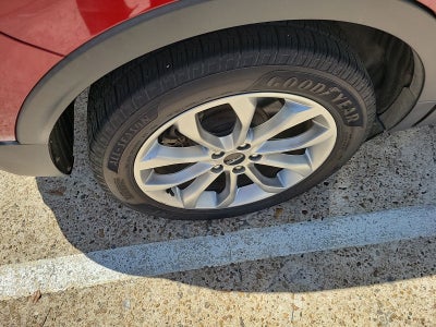 2015 Lincoln MKC Base