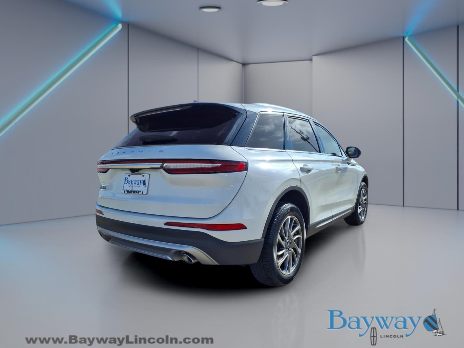 2022 Lincoln Corsair Standard