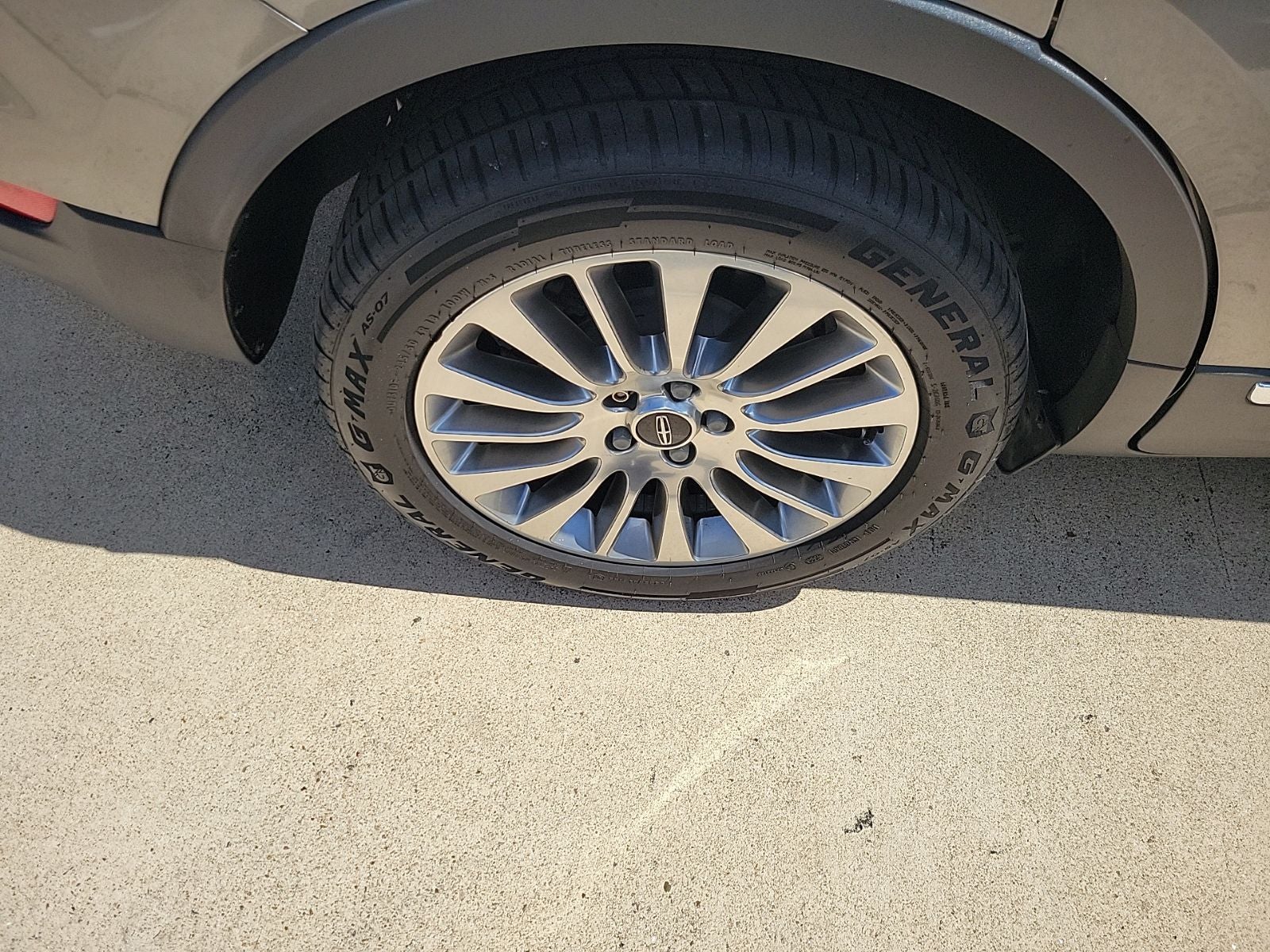 2016 Lincoln MKC Select