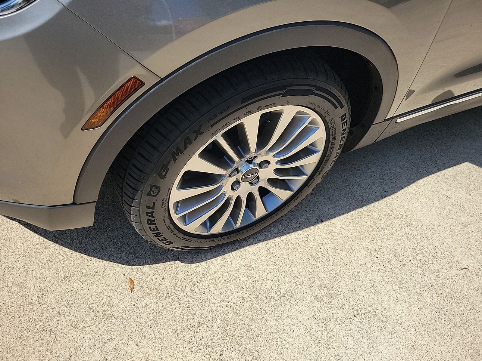 2016 Lincoln MKC Select