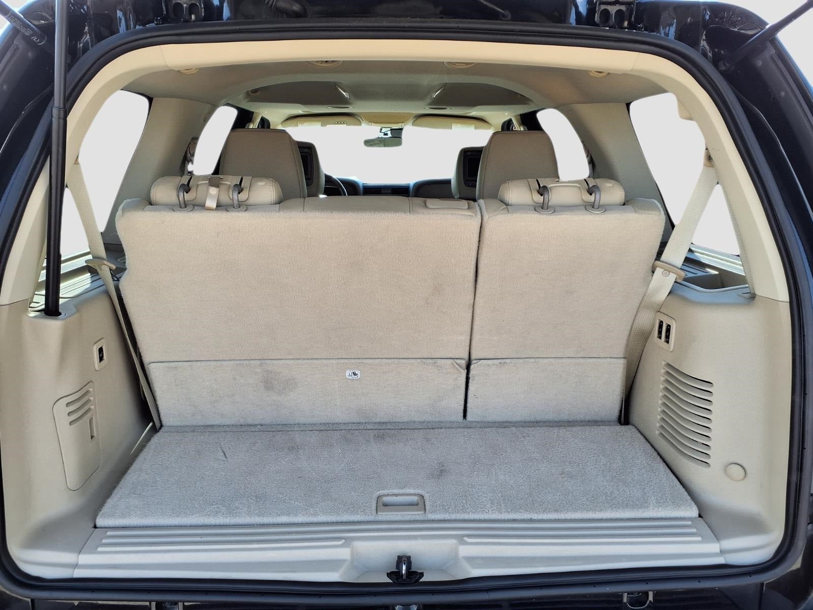 2015 Lincoln Navigator Base