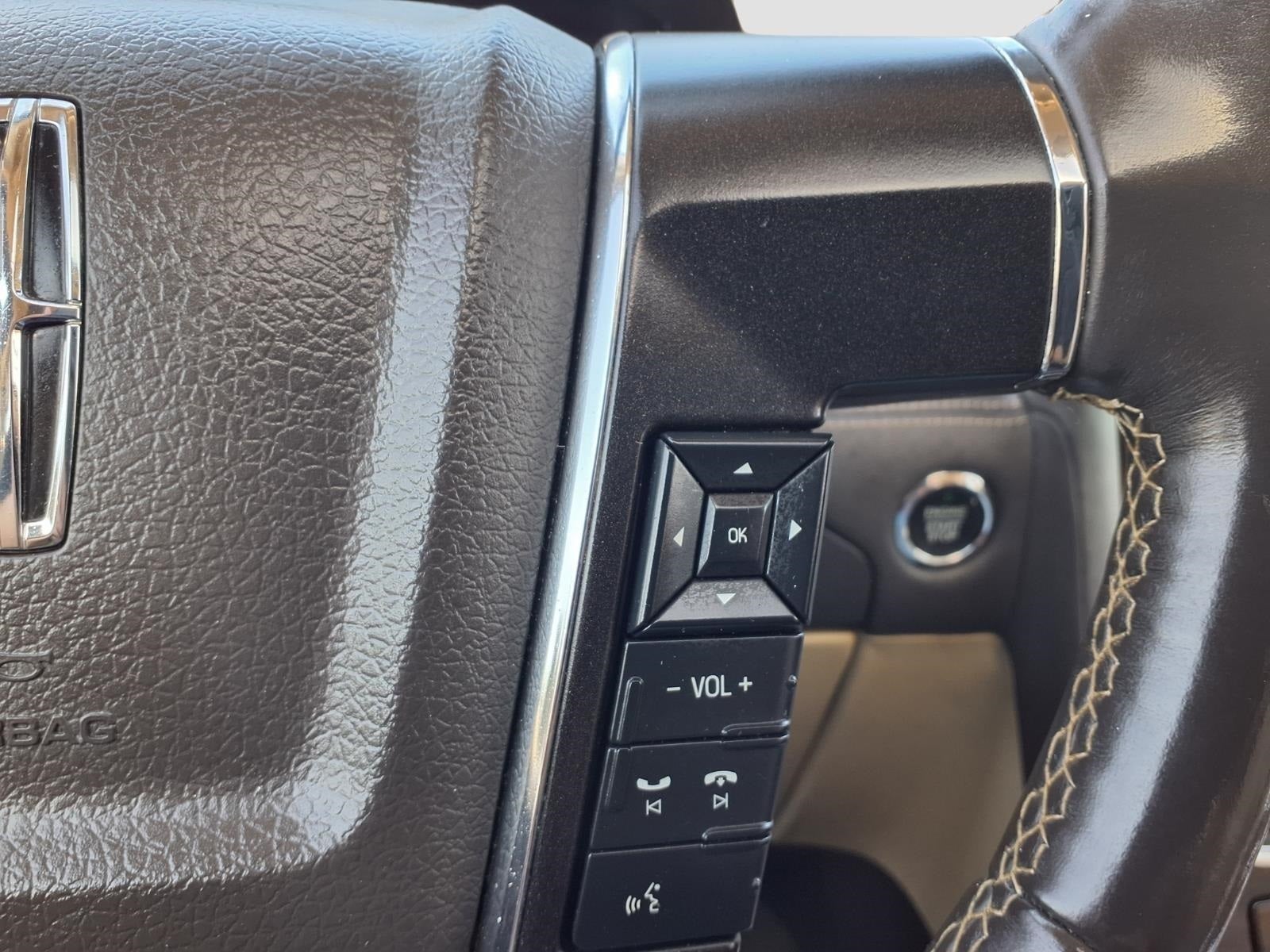 2015 Lincoln Navigator Base