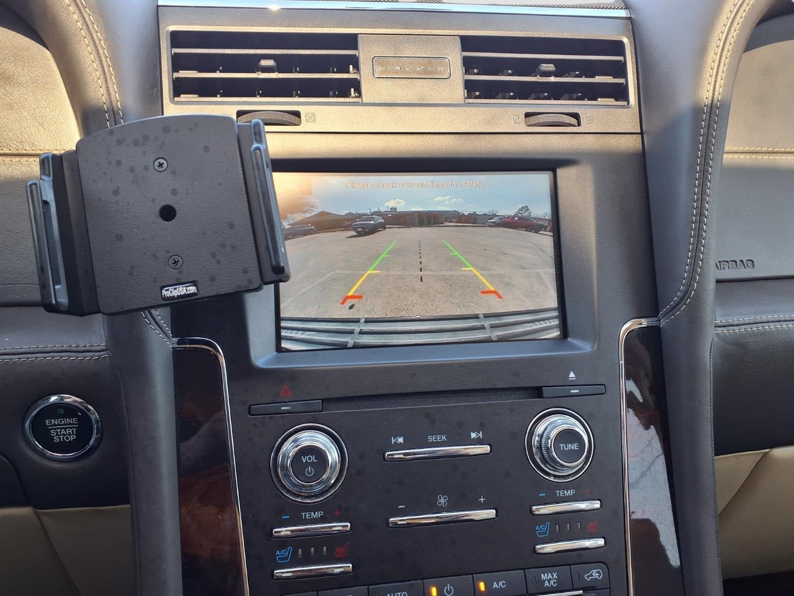 2015 Lincoln Navigator Base