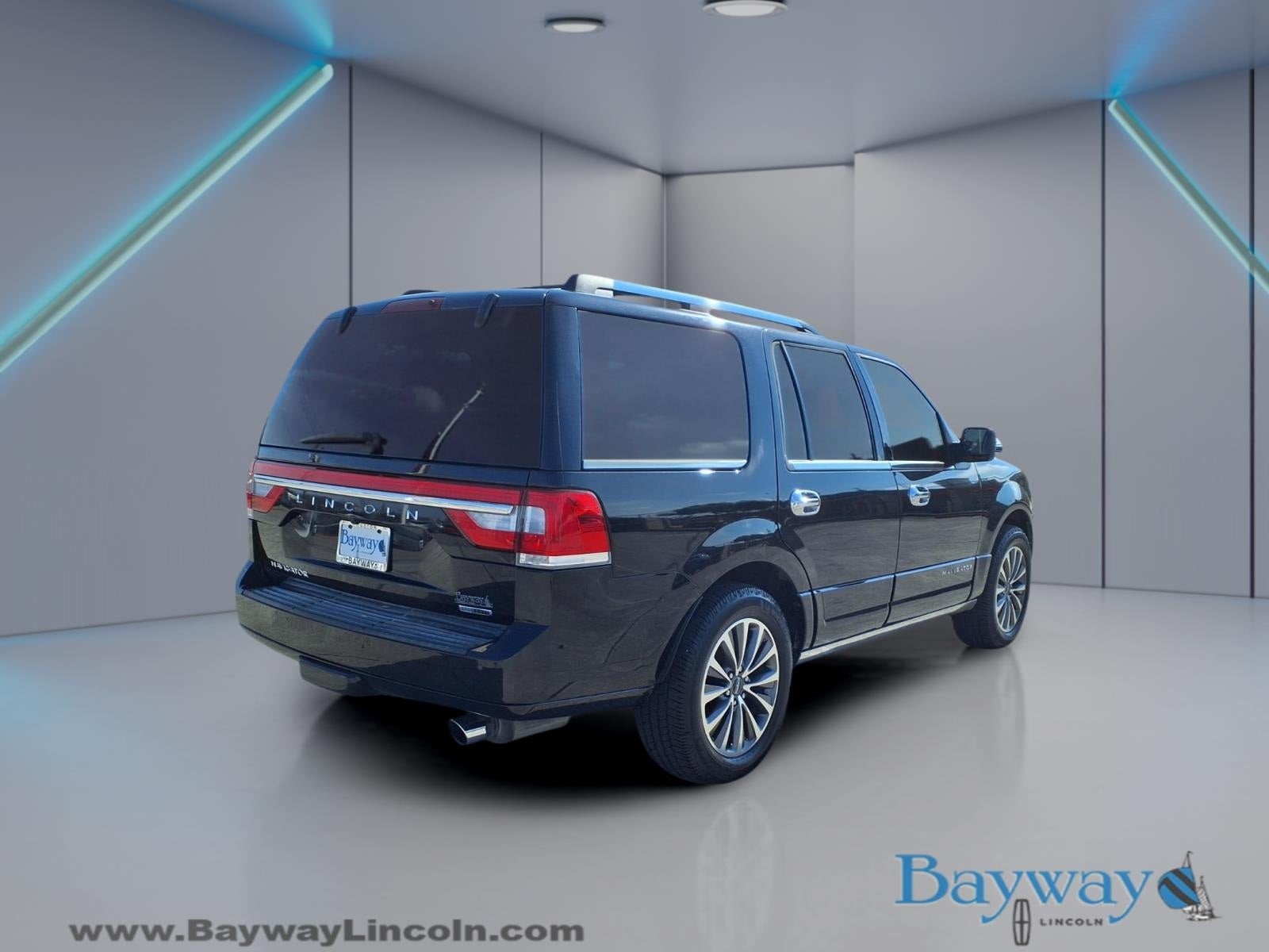 2015 Lincoln Navigator Base