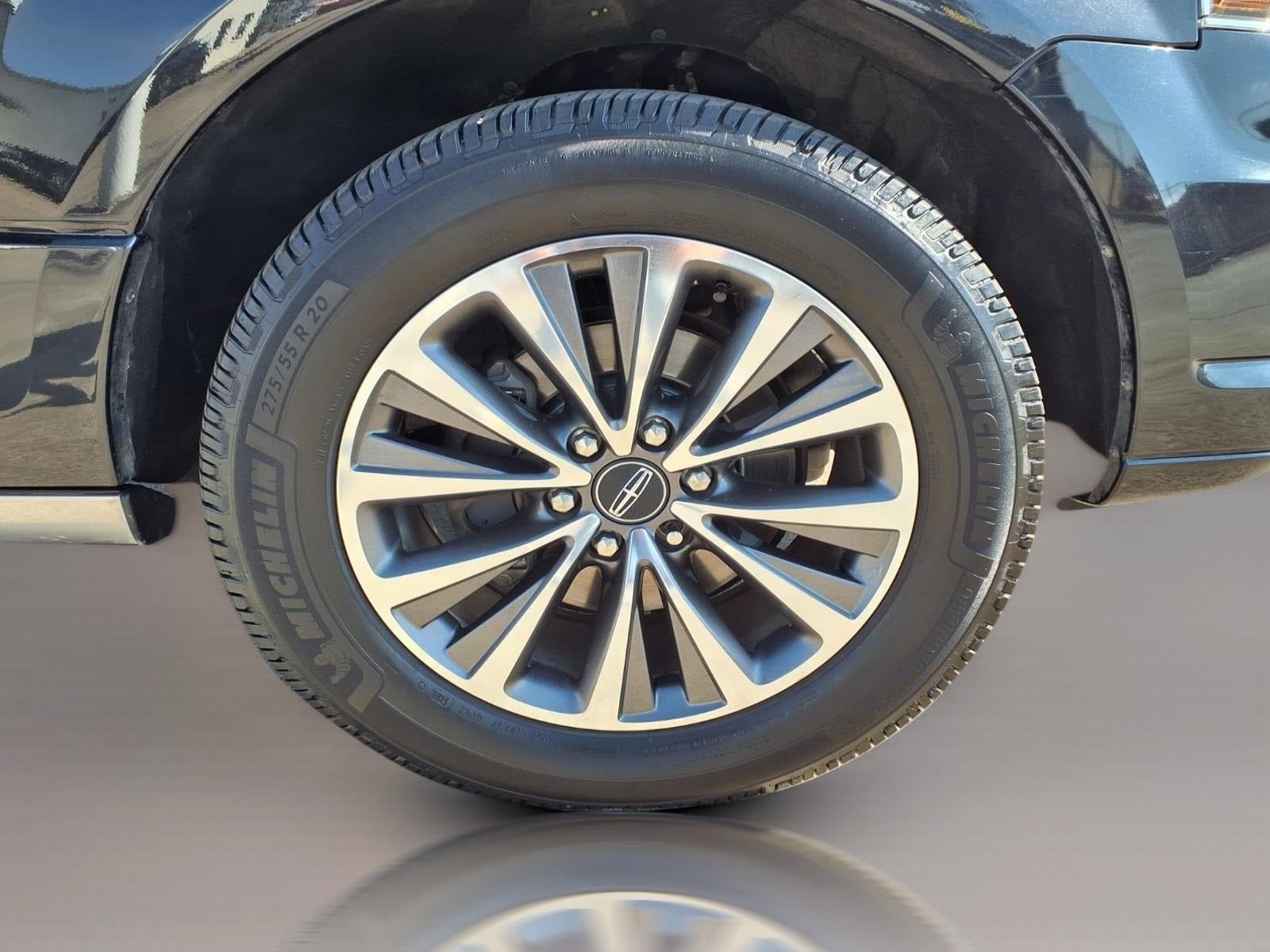 2015 Lincoln Navigator Base