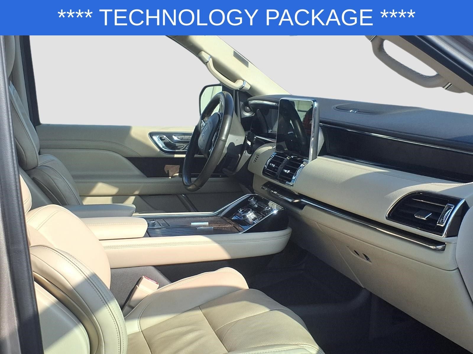 2019 Lincoln Navigator Select
