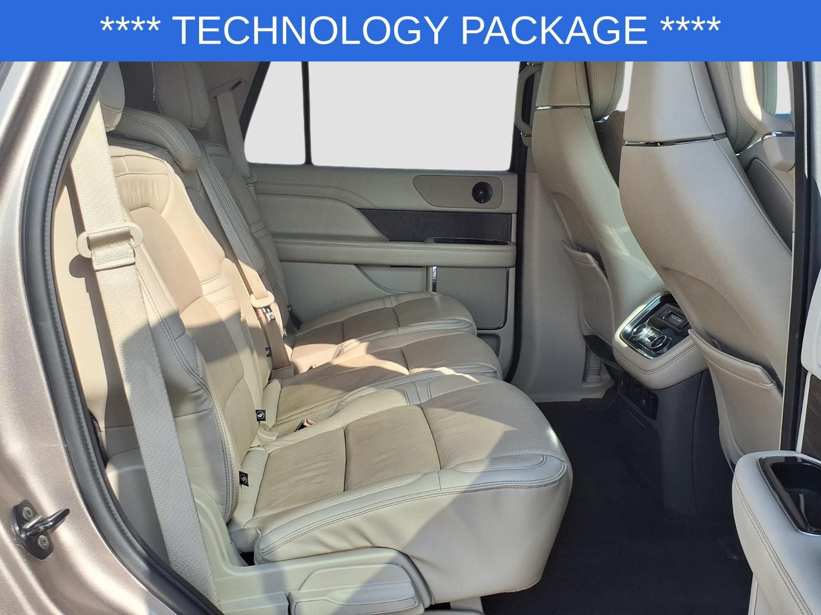 2019 Lincoln Navigator Select