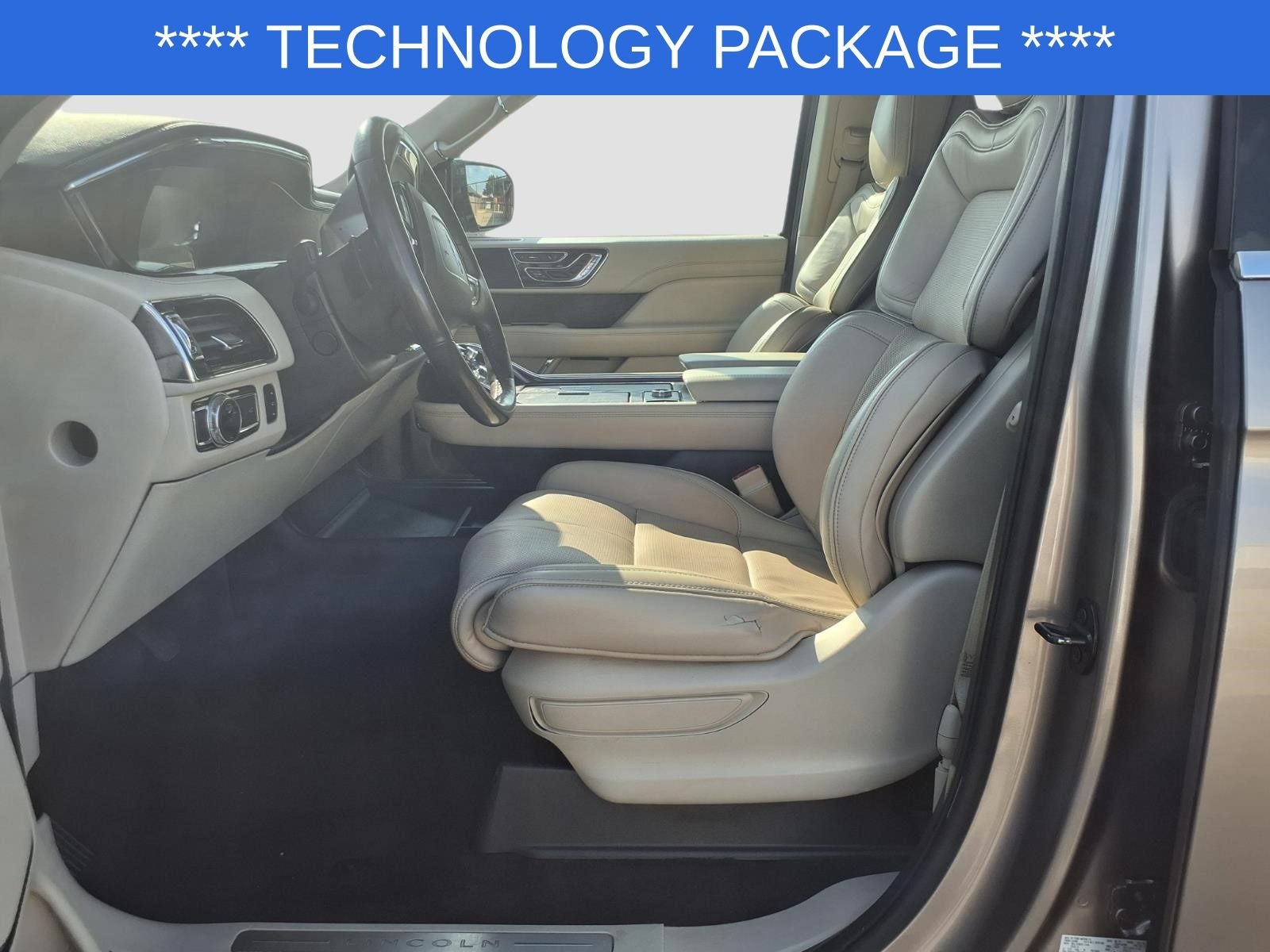 2019 Lincoln Navigator Select